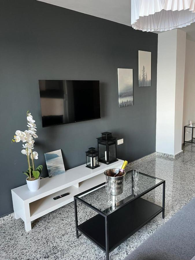Winston Mar Y Sierra Apartment ฟูเอนฮิโรลา ภายนอก รูปภาพ